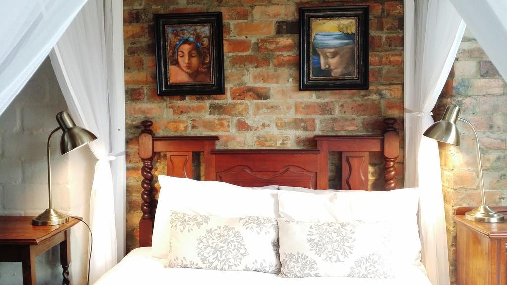 Hornbill House Self Catering Accommodation Hermanus Szoba fotó