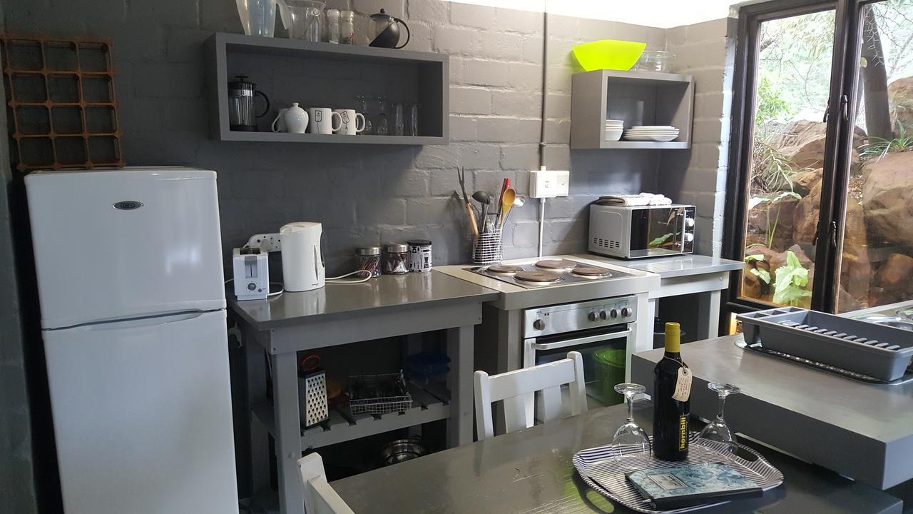 Hornbill House Self Catering Accommodation Hermanus Kültér fotó