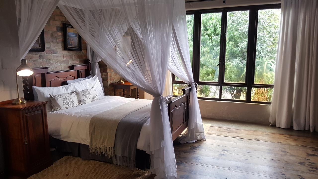 Hornbill House Self Catering Accommodation Hermanus Kültér fotó